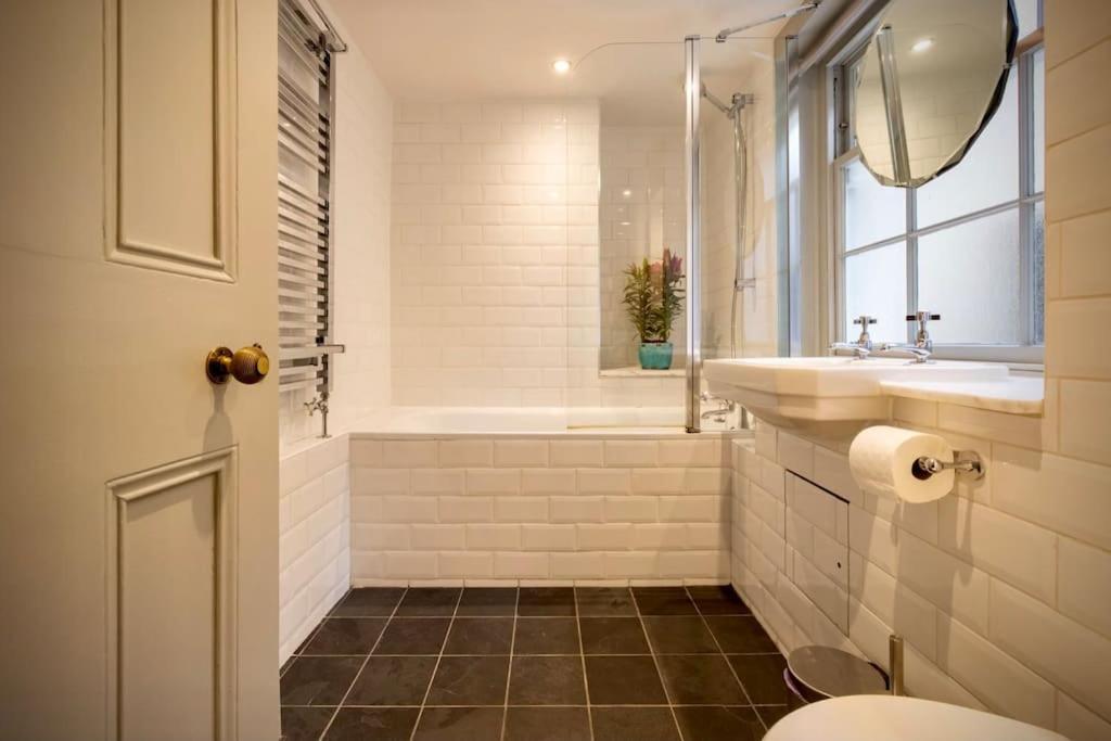 فيلا Kings Cross, Self-Contained House & Private Garden لندن المظهر الخارجي الصورة