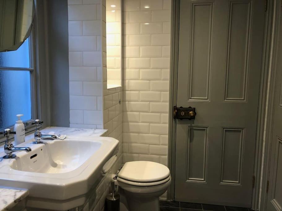 فيلا Kings Cross, Self-Contained House & Private Garden لندن المظهر الخارجي الصورة